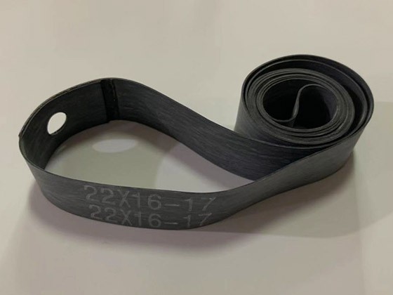 Rubber lining with stab-resistant explos